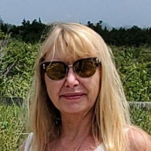 Meet your Posher, Dawn